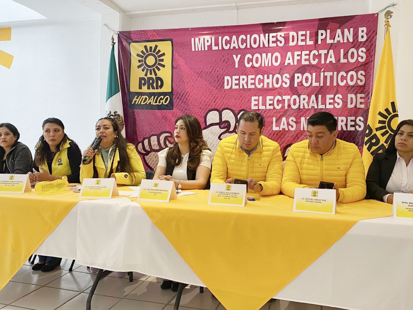 Plan B atenta contra los derechos político-electorales de las mujeres: PRD