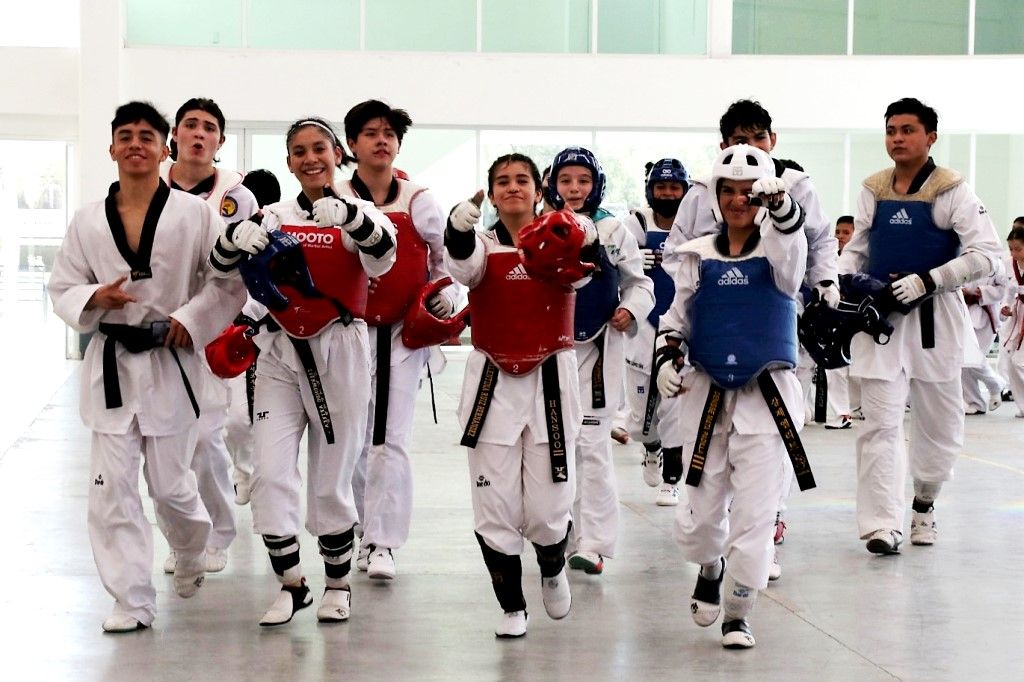 El Edoméx apoya a taekwondoines rumbo a los juegos nacionales CONADE 2023