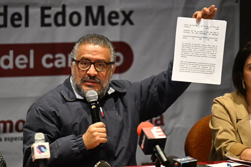 Coordinador de comunicación del Edomex mandó a medios nota difamatoria para golpear a Delfina Gómez