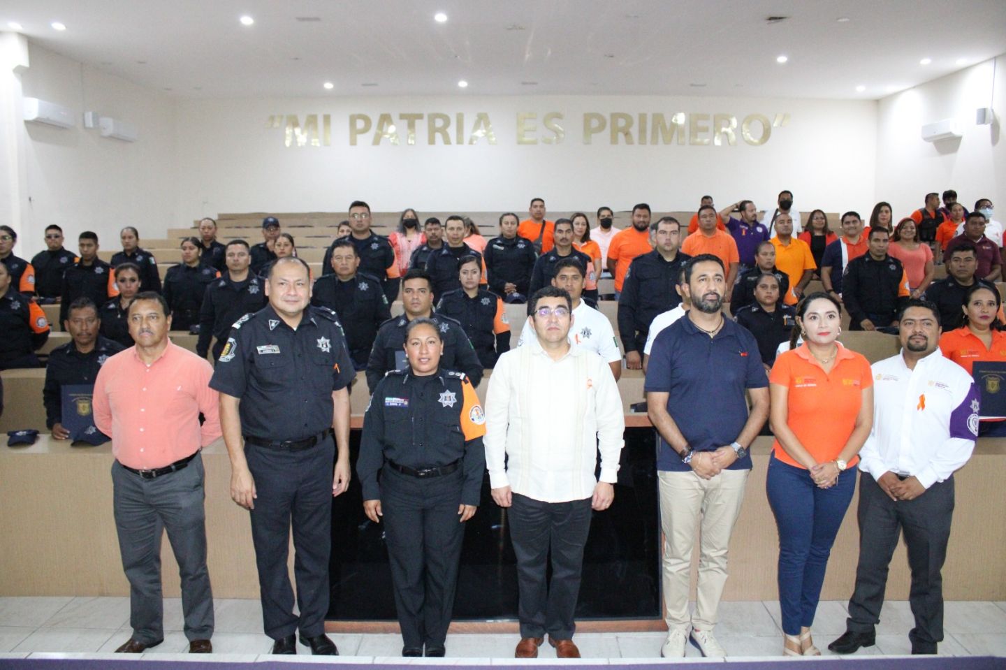 Clausura el secretario de Seguridad Pública Estatal, Evelio Méndez Gómez el curso Actuación policial con perspectiva de género en la UNIPOL