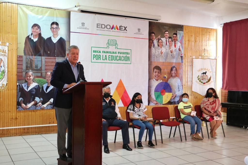 El Edoméx invierte en educación para impulsar el desarrollo de niñas, niños, adolescentes y jóvenes