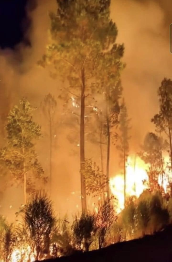 Se registra fuerte incendio en cerro de Tequexquinahuac y Coatlinchan en Texcoco 