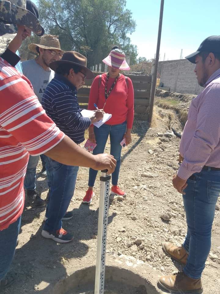 Conquista Antorcha drenaje para San Lorenzo Palmillas, en Texcoco 