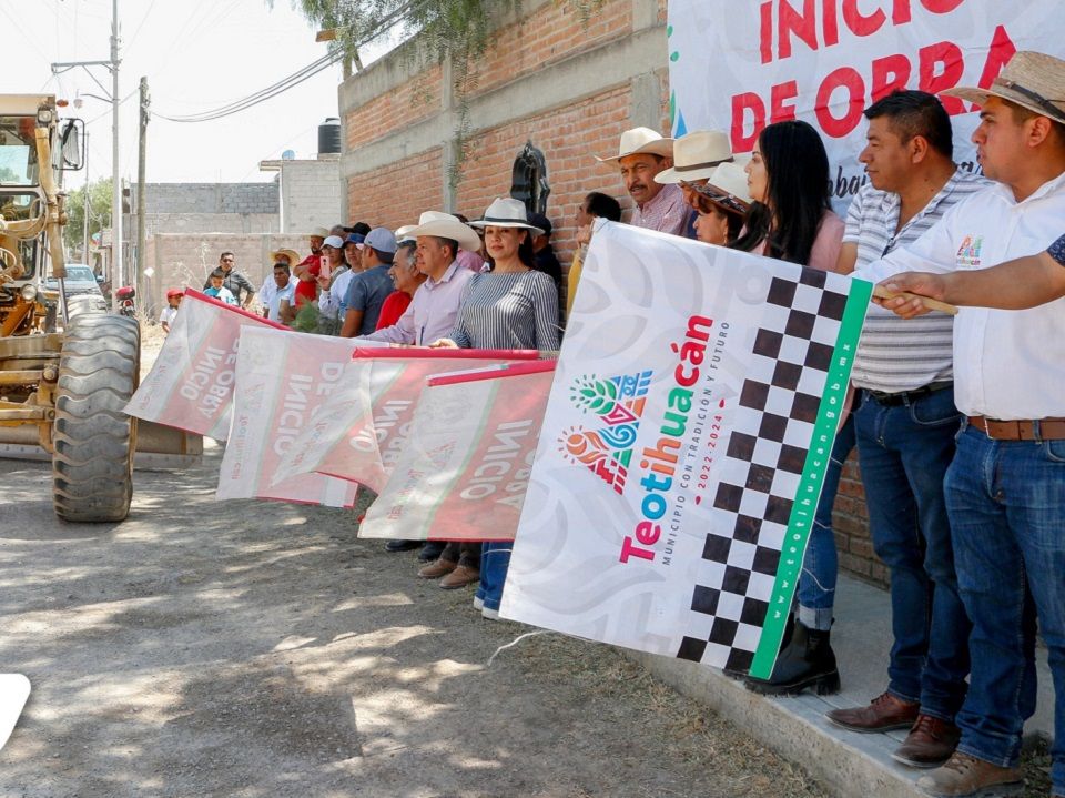 Ayuntamiento de Teotihuacán comienza obras viales en N Evangelista