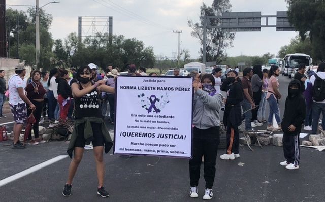 Tras bloqueo en autopista destituyen a la directora de la secundaria por caso de bullyng en Teotihuacán 