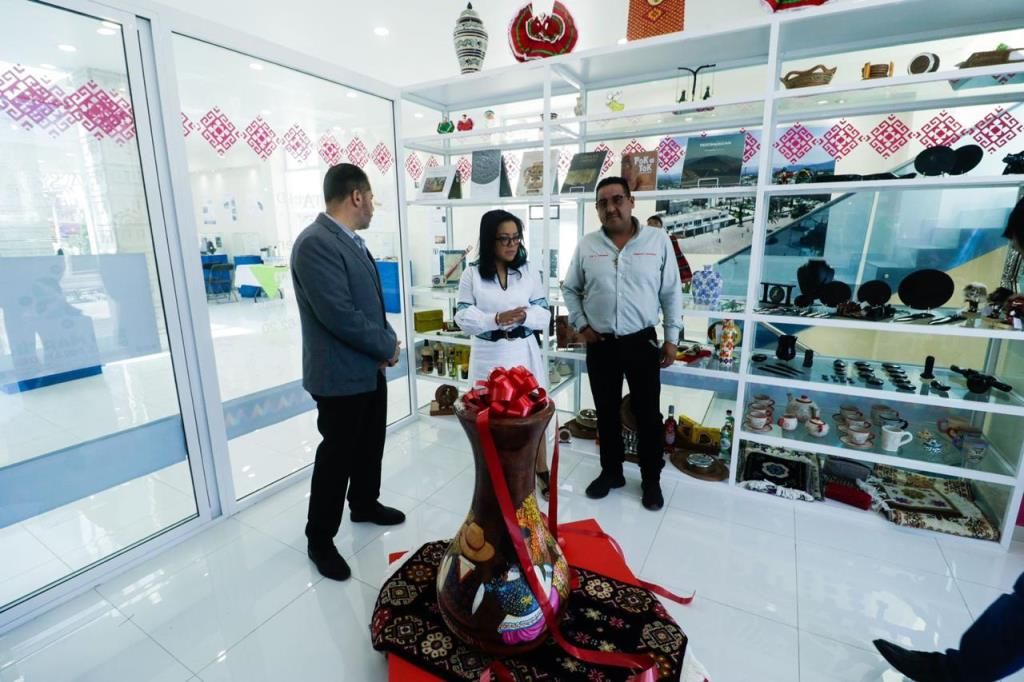El IIFAEM inaugura tienda de artesanías ’Casart’ número 12 en San Martín de Las Pirámides