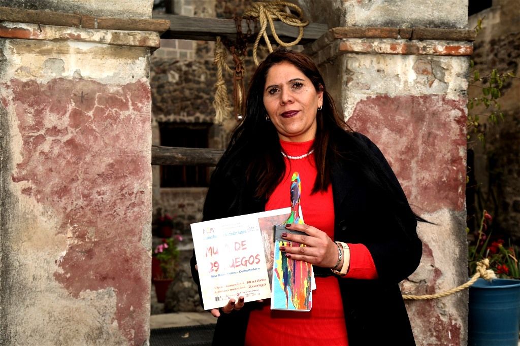 Rinden homenaje a Matilde Zúñiga con presentación del libro ’Musa de 29 Fuegos’