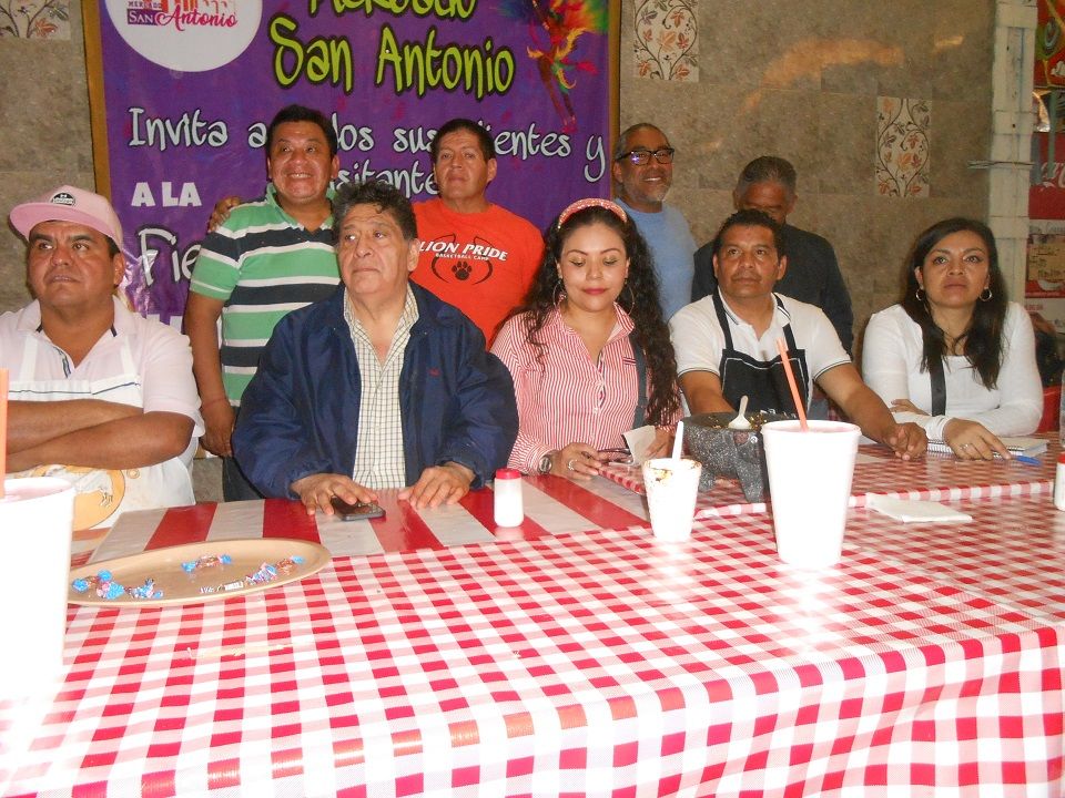 Notician primera Feria de la Barbacoa y Mole de Huesos en Texcoco