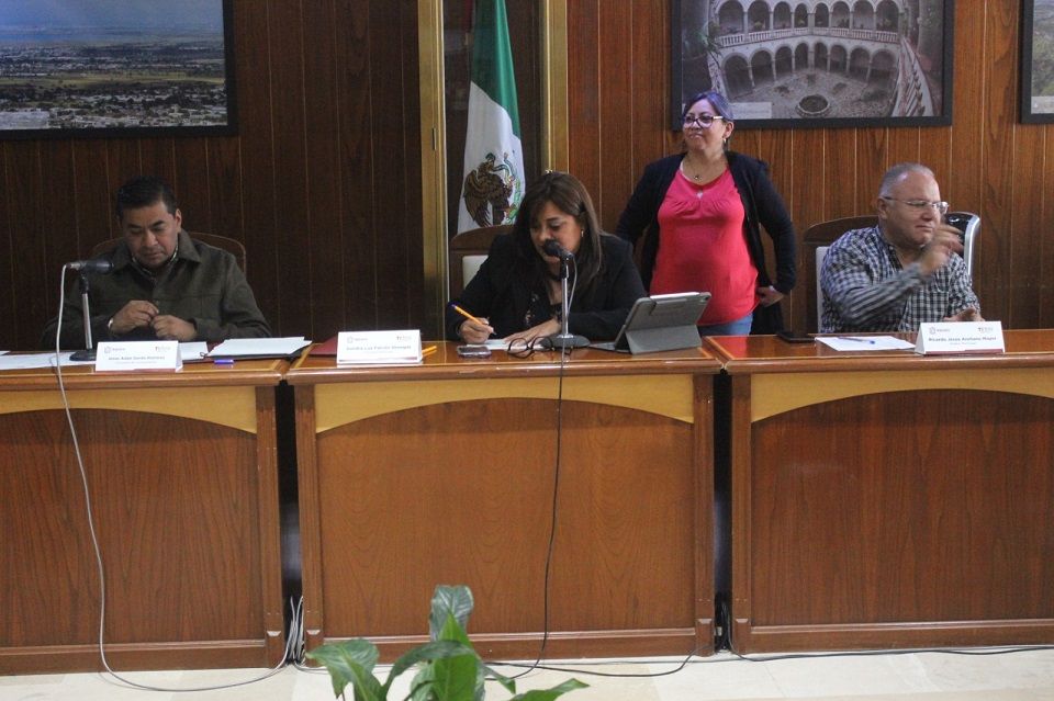 Otorgó Cabildo de Texcoco licencia temporal a cuarto regidor