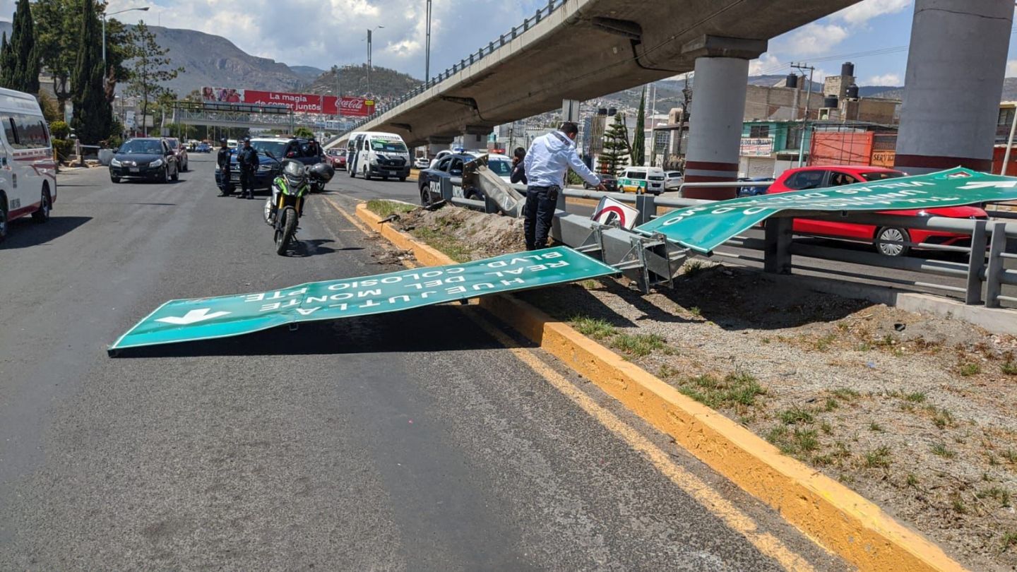 Colapsa estructura en carretera Pachuca-Tulancingo 