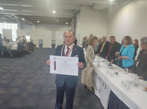 Virgilio Arias Ramírez fue galardonado en el consejo Nacional de Egresados del IPN