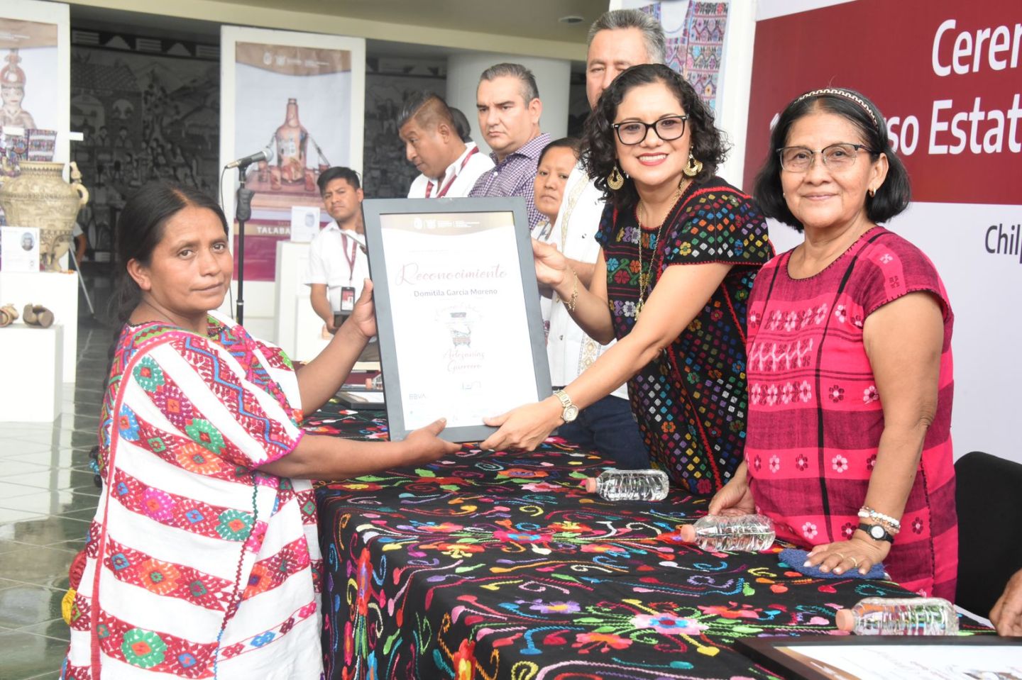 En Guerrero se apoya y reconoce la riqueza artesanal: Ramírez Vega

