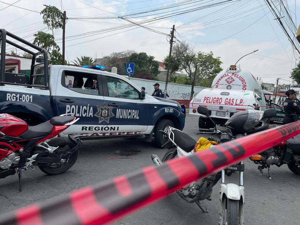 Policía de Ecatepec detiene a dos sujetos involucrados en enfrentamiento entre distribuidores de gas
