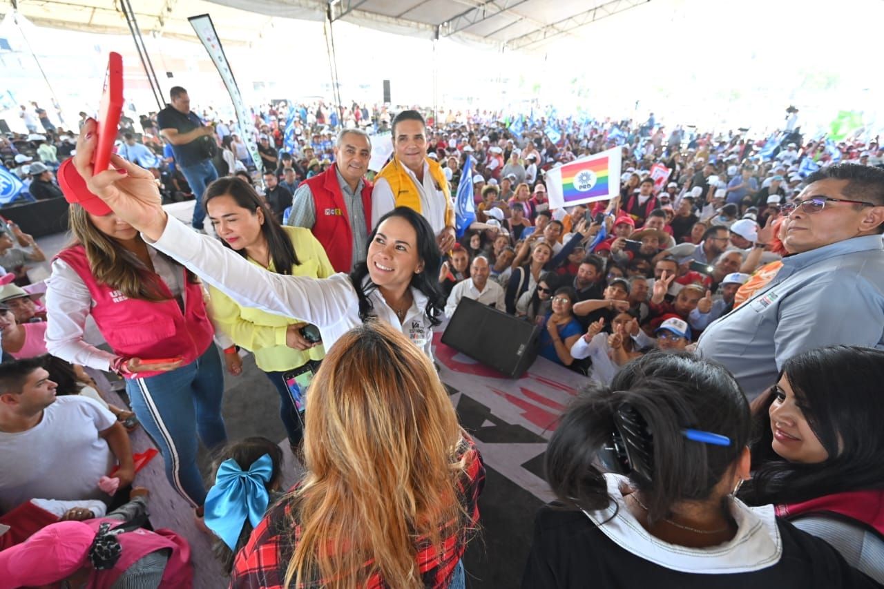 Magisterio Mexiquense Llevará a Alejandra Del Moral a la Gubernatura del Edoméx