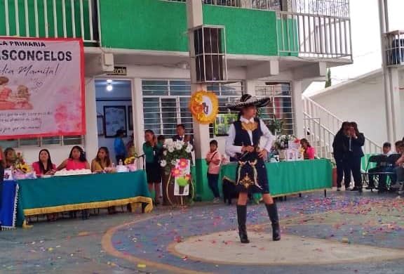 Antorcha Apoya a Festejos del Día de las Madres en Escuelas de Chicoloapan