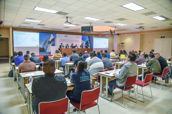 Imparten Taller para Municipios sobre Tarifas de Servicios de Agua
