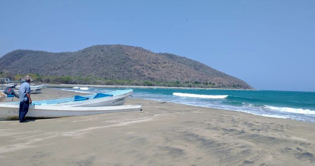 Precaución este fin de semana en costas de Guerrero por fenómeno mar de fondo que origina fuerte oleaje y marejadas en las playas