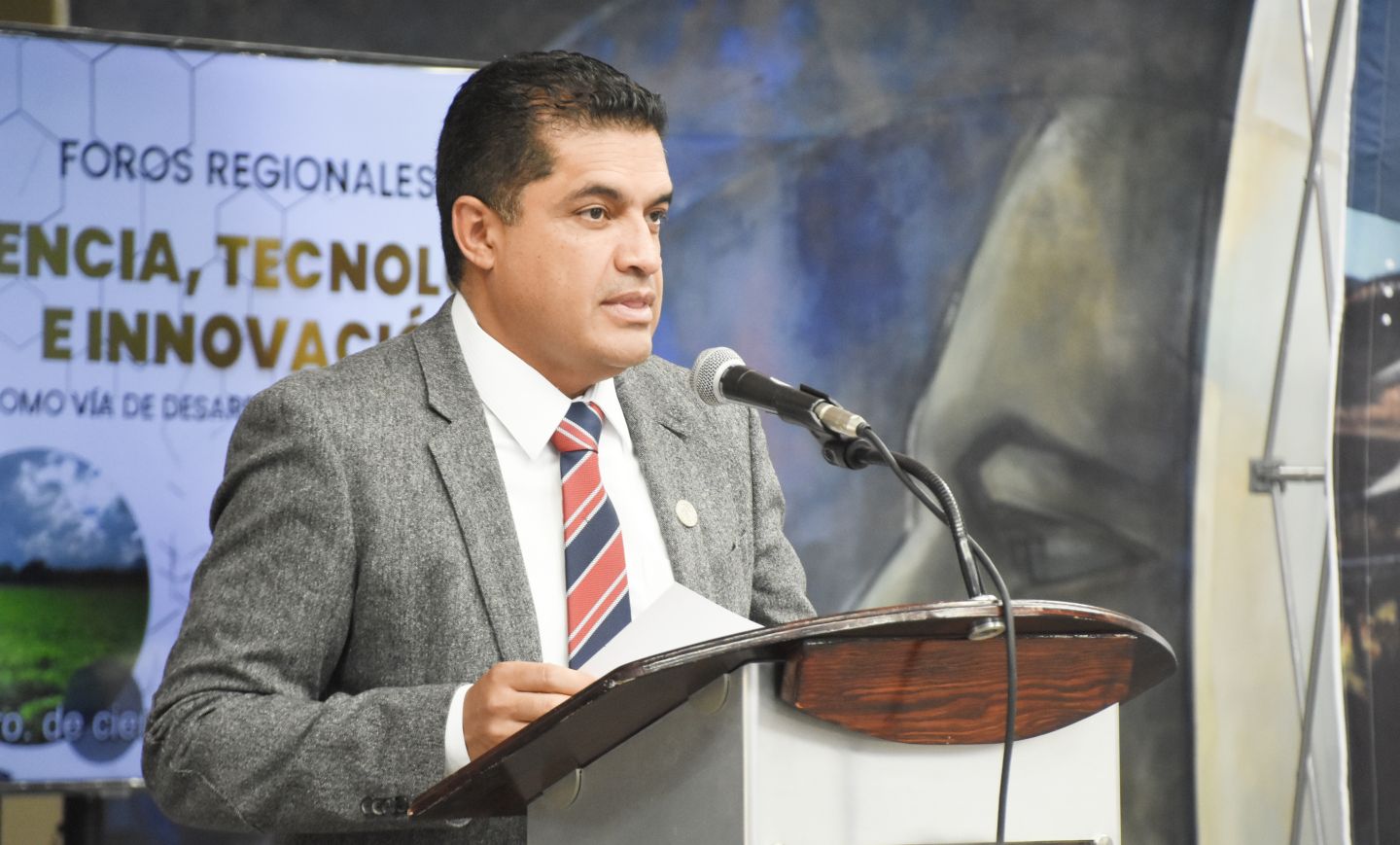 Congreso de Hidalgo con puertas abiertas a la comunidad científica, estudiantil y sociedad civil: Julio Valera 