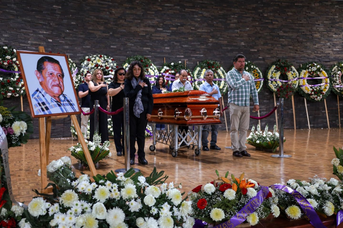 Rinden homenaje y dan último adiós al maestro Alejandro Contla Carmona Cronista de Texcoco