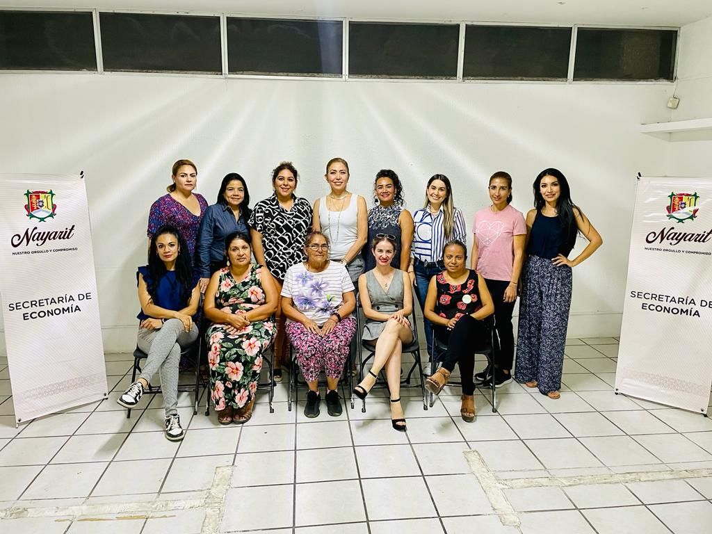 Capacitan a emprendedoras de la Comunidad de Mujeres Comunicadoras y Periodistas 