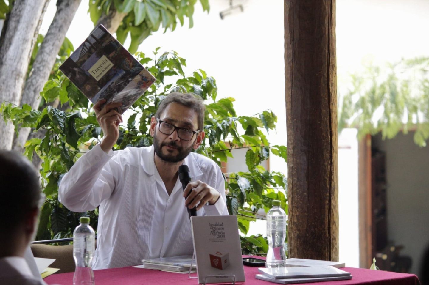 Comentan Libro de Igualdad de Género
y la Agenda 2030 en Valle de Bravo.
