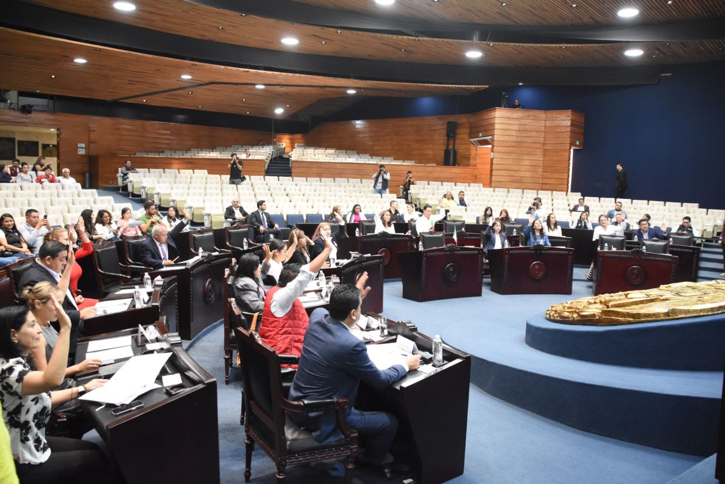 Exhorta Congreso a municipios para fortalecer instancias municipales de la mujer 