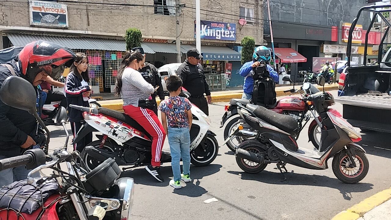 POLICÍA VA POR "MOTO RATEROS"  Y POR  "FAMILIAS MOTO-MUEGANOS"