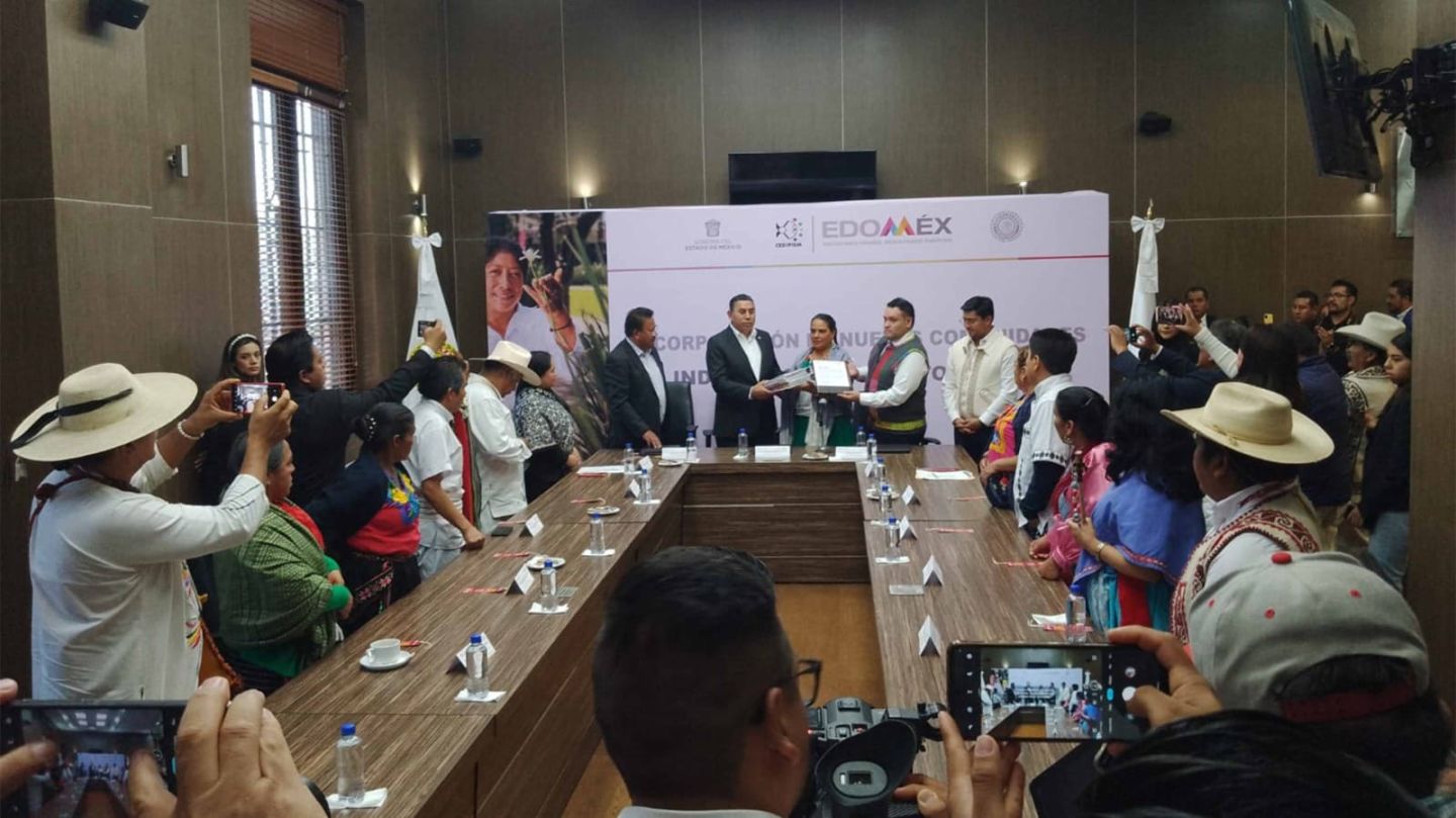 Otorgan Certeza Jurídica a
Pueblos Indígenas del Edoméx.
