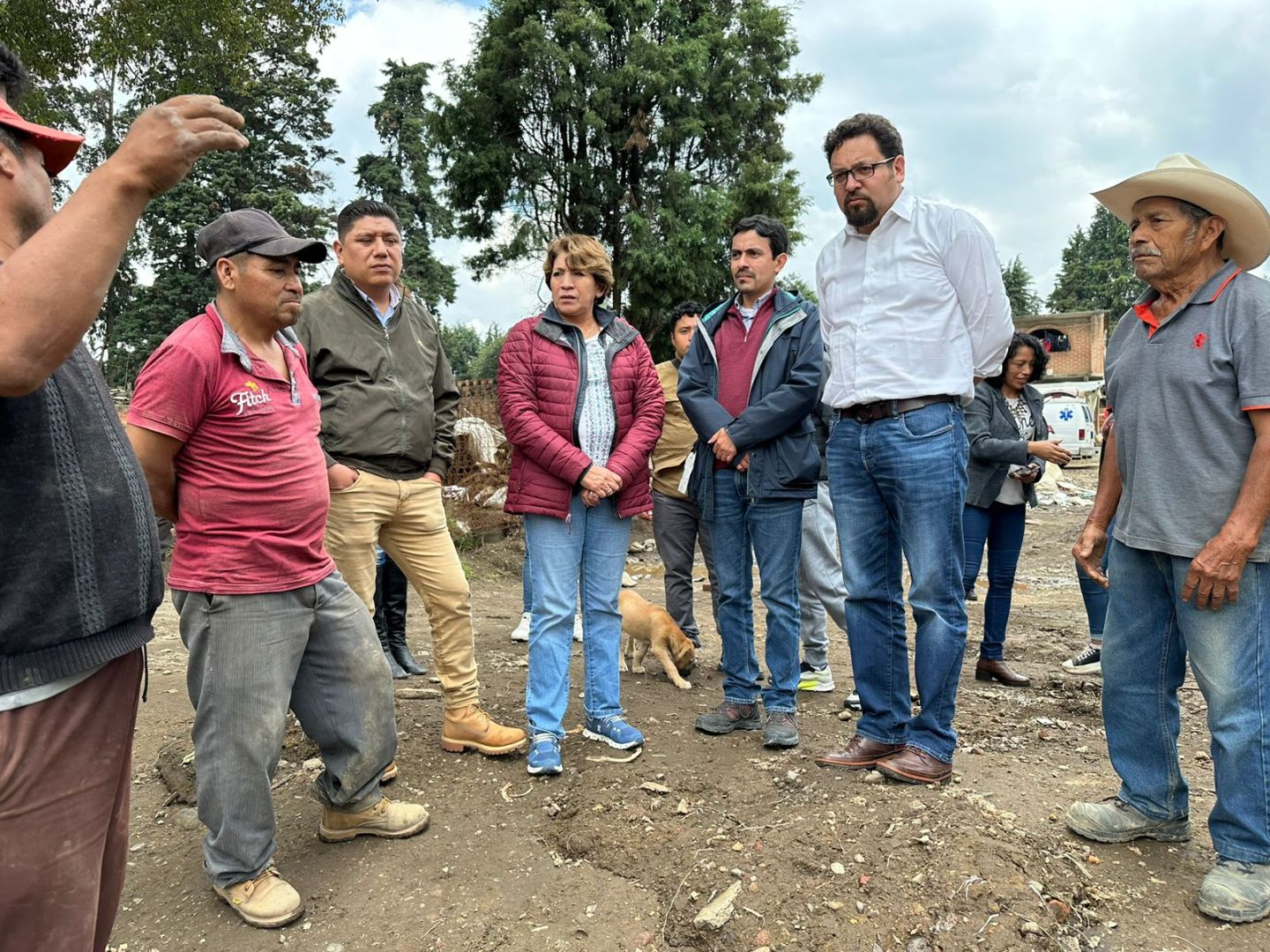 Delfina Gómez recorre rutas de evacuación del volcán Popocatépetl