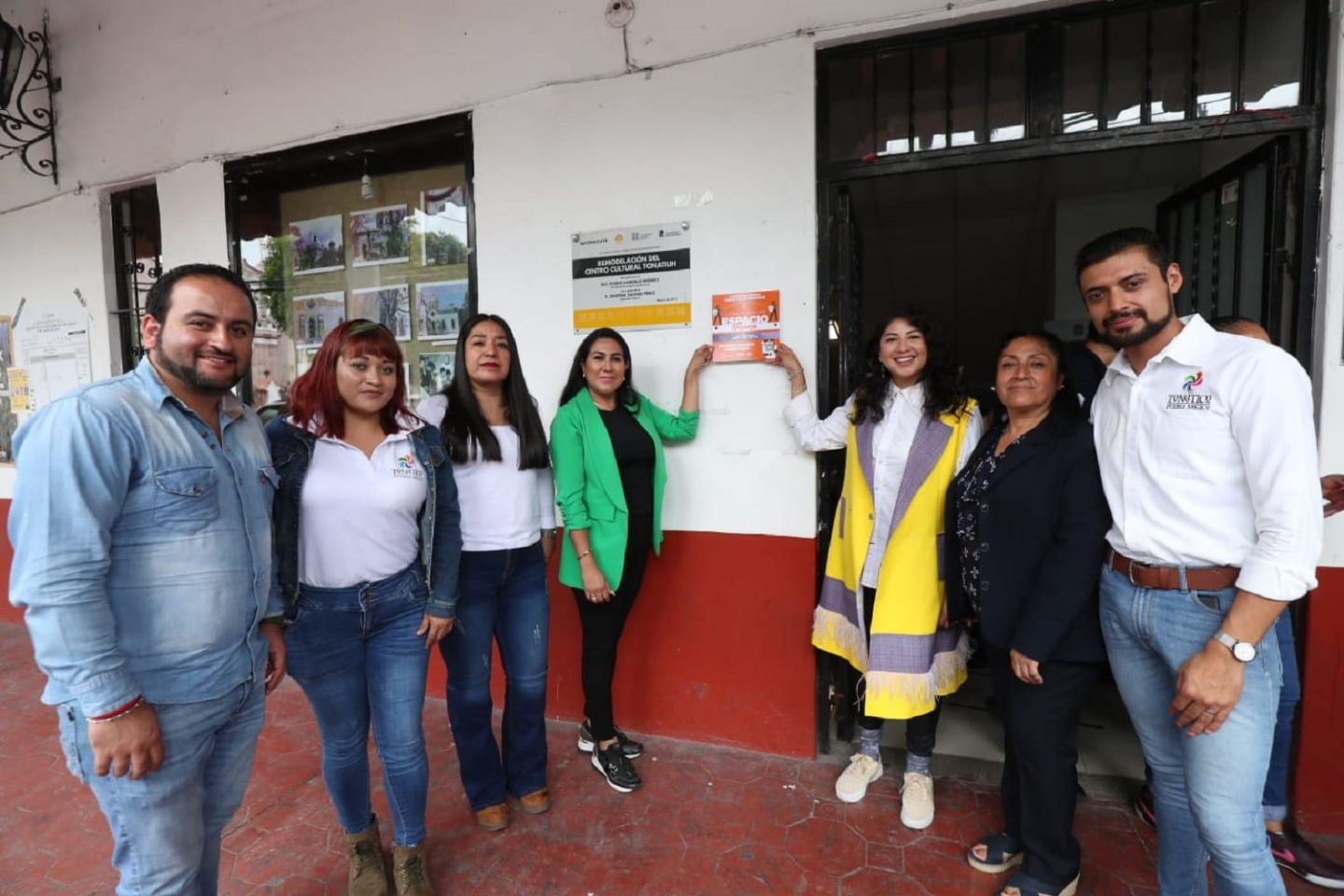 Reciben Prestadores de Servicios Turísticos
Placa de Espacio Seguro, Espacio Naranja.