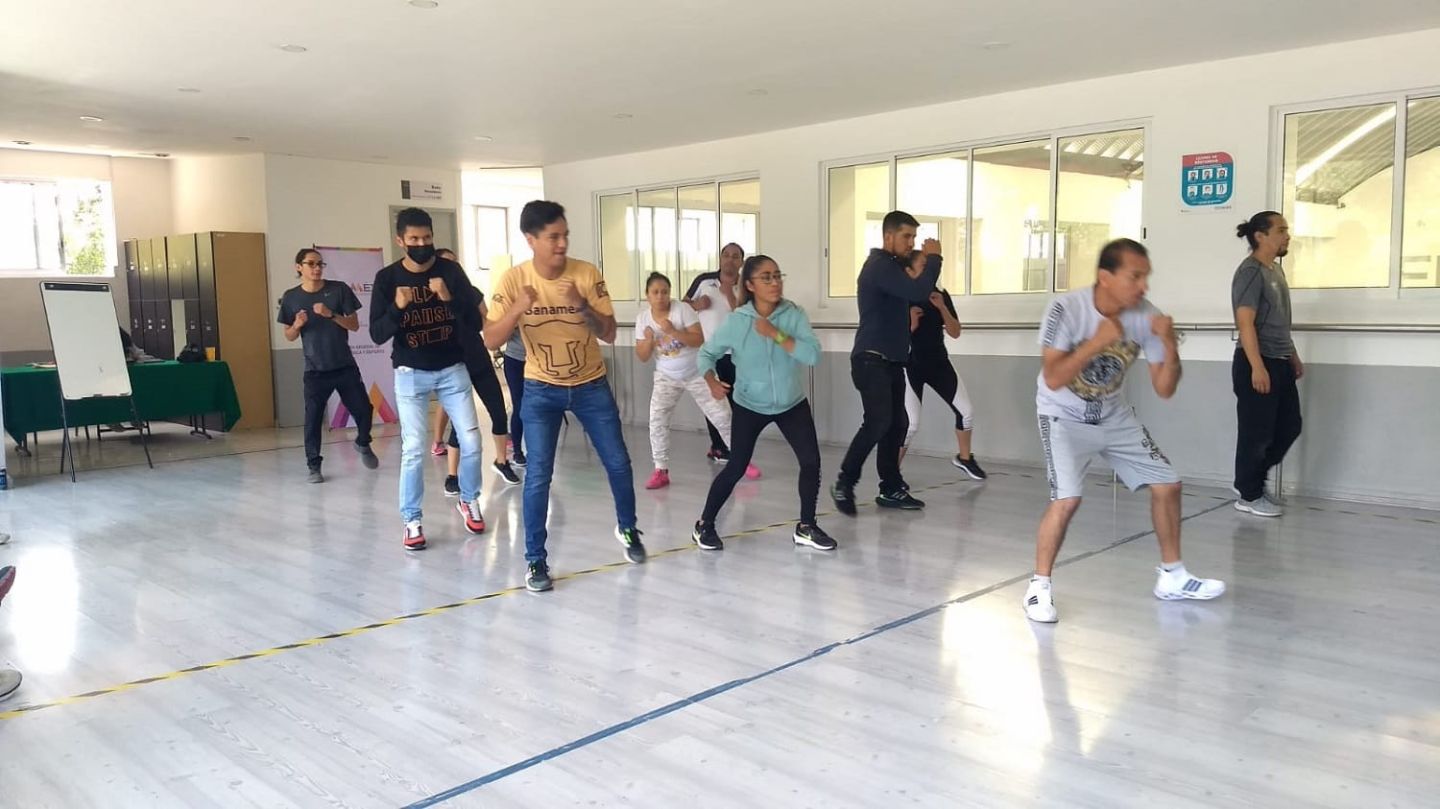 Programan Curso del Sistema de Capacitación y
 Certificación Para Entrenadores Deportivos ’SICCED’.