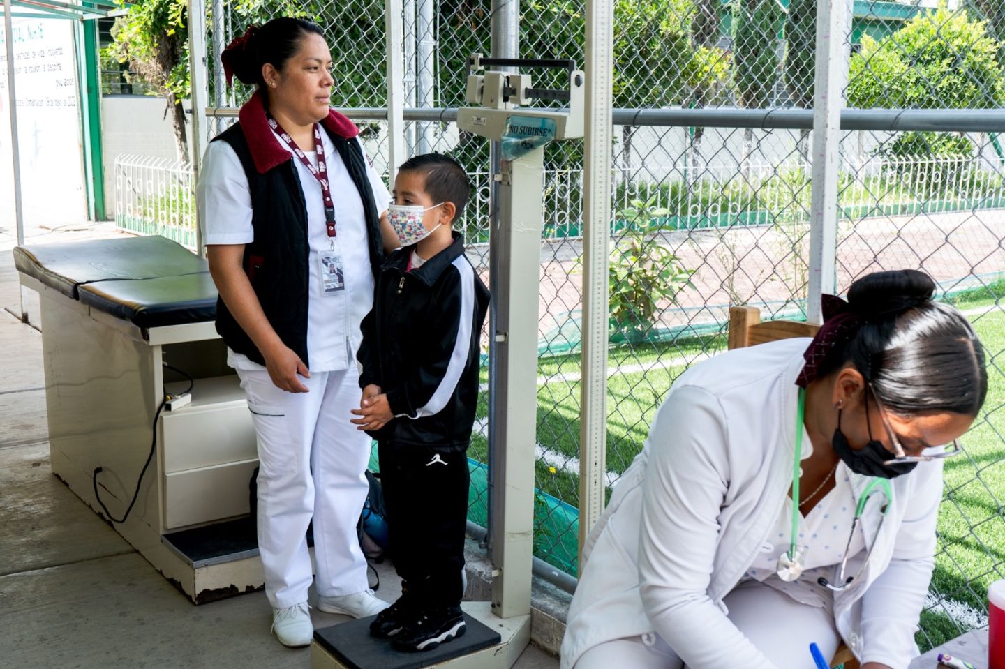 Realiza Chimalhuacán jornada de certificados médicos 