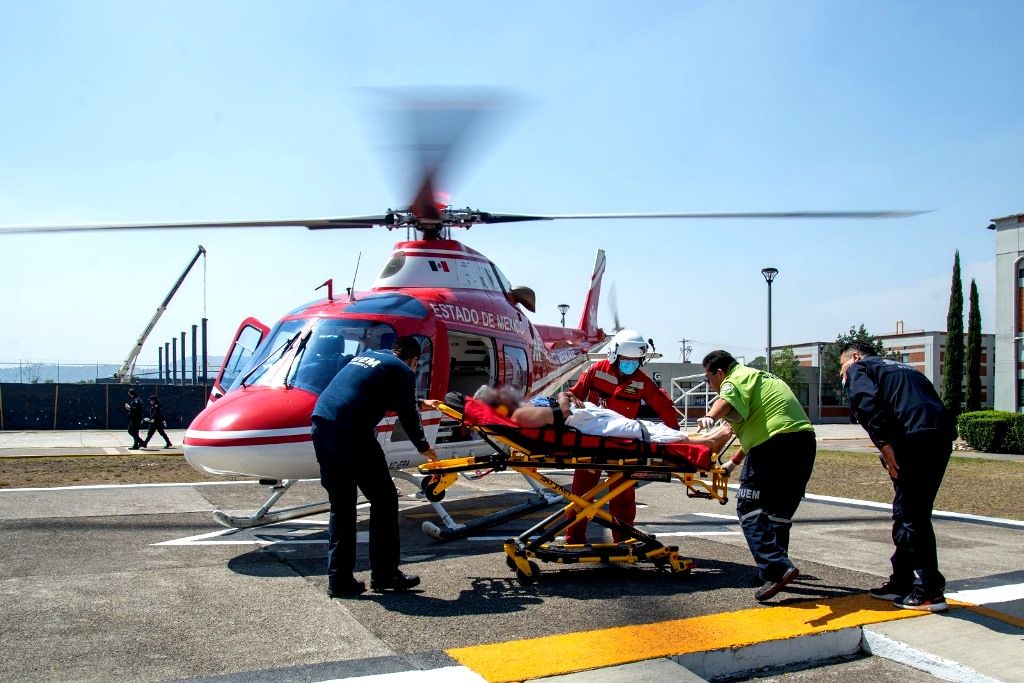 La Unidad de Rescate Aéreo ’Relámpagos’ cumple 29 años de dar apoyo a la población 
