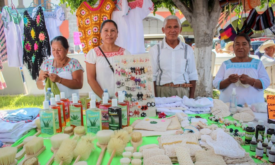 Invitan a participar en Pabellón Artesanal de la Feria de Pachuca