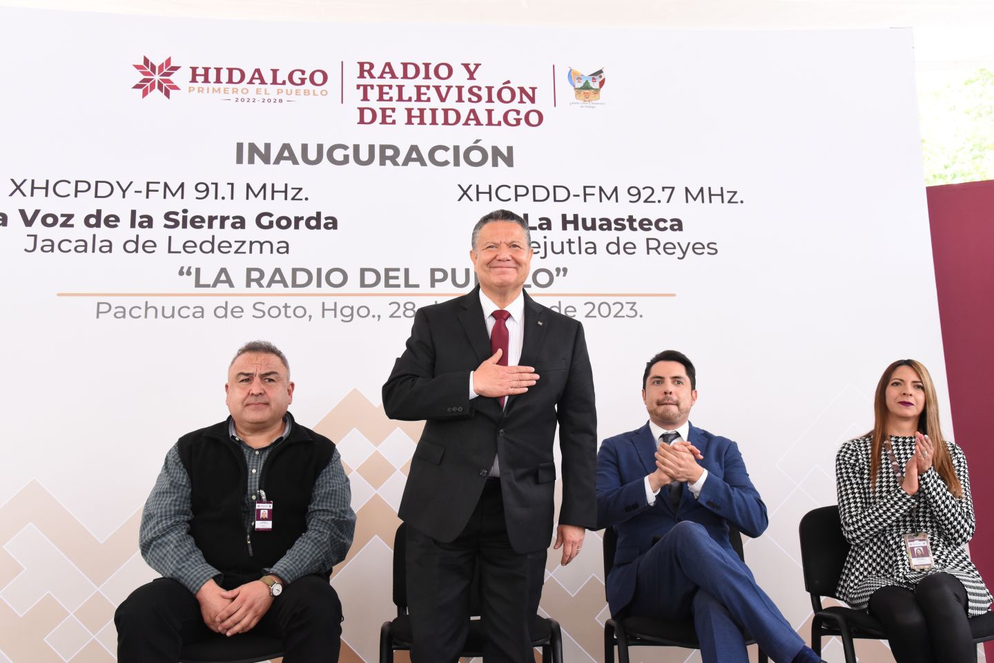 Recupera Hidalgo 2 estaciones radiofónicas más