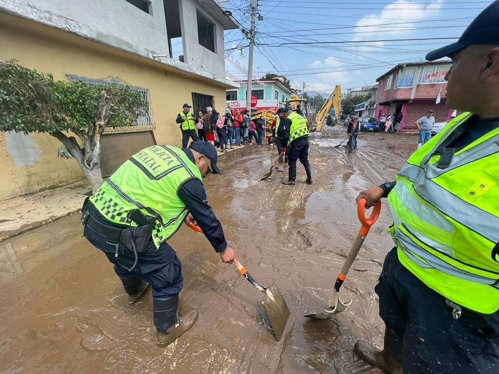 Apoya Protección Civil Estatal a población del Oriente de la entidad tras afectaciones por lluvia en  Ixtapaluca