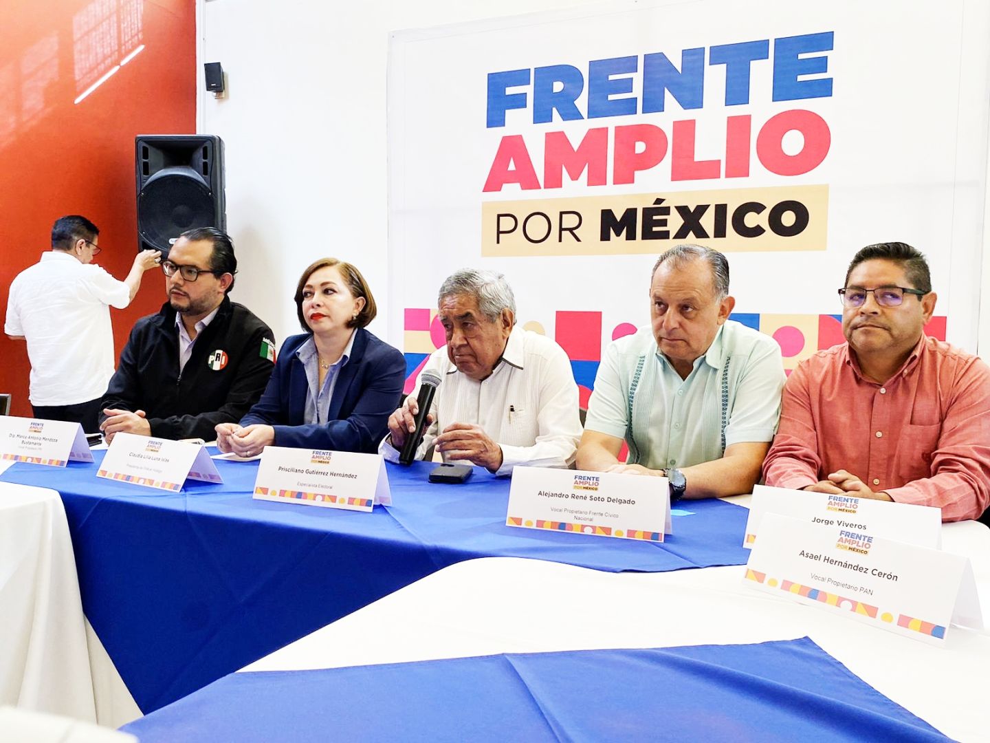 Coincidieron los dirigentes de PRI, PAN y PRD, que no hubo simulación en el proceso interno del Frente Amplio por México 