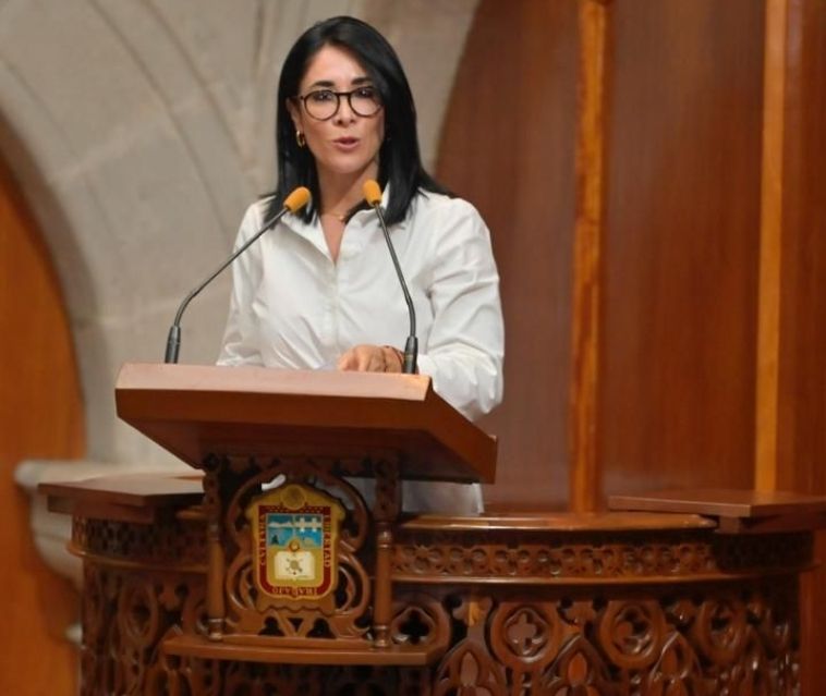 Propone Karina Labastida sanciones a presidencias o tesorerías municipales que incumplan con pago de sueldos 