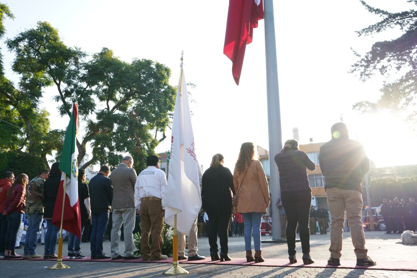 Texcoco izó la bandera a media asta en recuerdo de víctimas de terremotos 