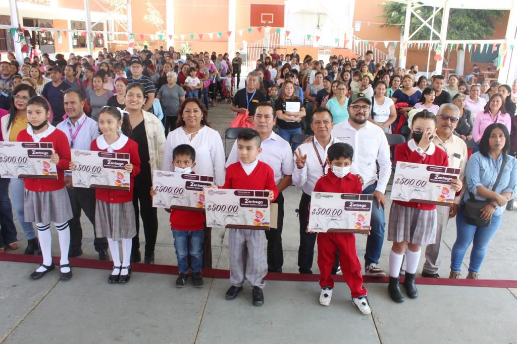 Programa regreso a clases impulsa a estudiantes de Chimalhuacán 