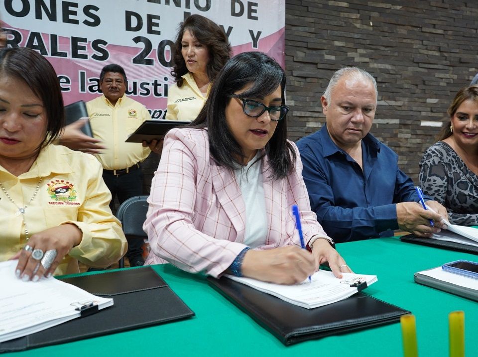 Signa gobierno de Texcoco convenio con SUTEYM Edomex