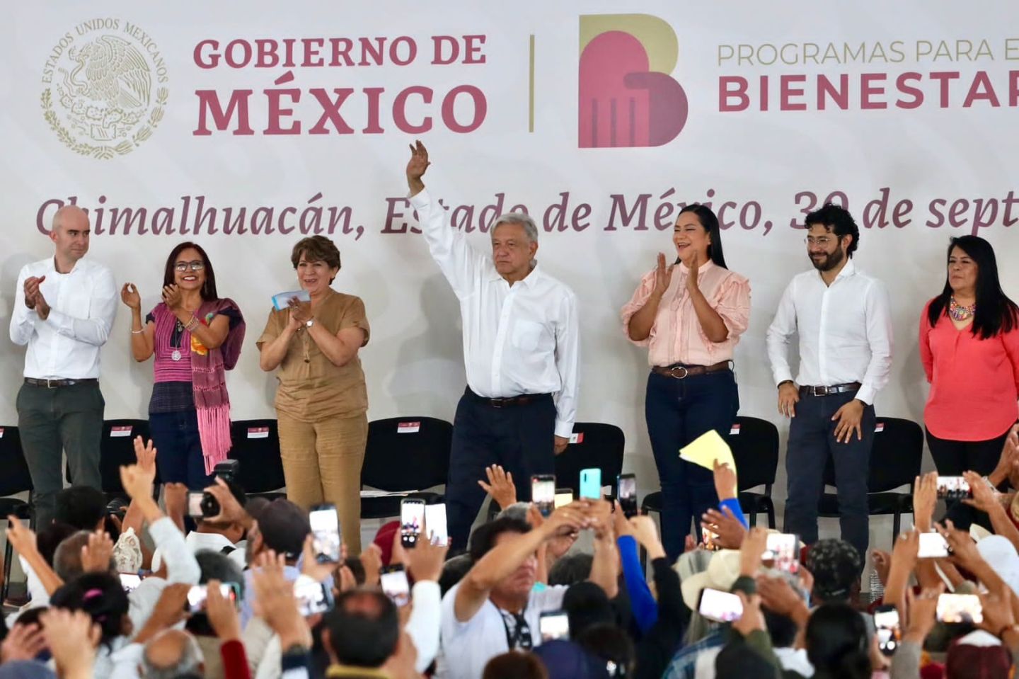 Drenaje, Pavimentación, Alumbrado; Iniciará en Chimalhuacán Programa de Desarrollo Urbano, Informan el Presidente López Obrador y la Gobernadora Delfina Gómez.