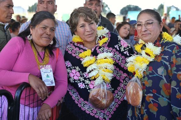 La Gobernadora Delfina Gómez Regresa a Villa Victoria y Cumple: Inaugura Plan de Rehabilitación de Caminos en la Región Mazahua