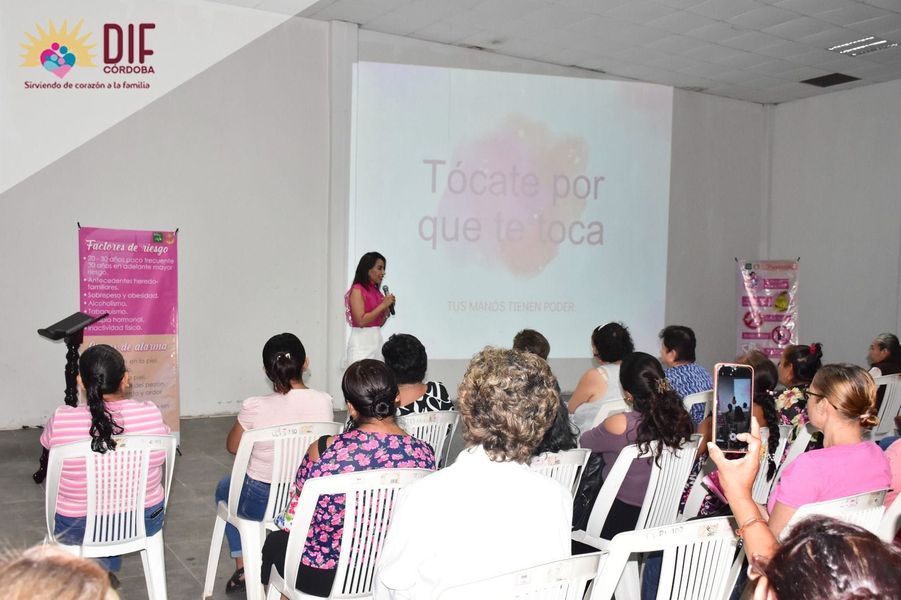 DIF conmemora Día mundial de lucha contra cáncer de mama