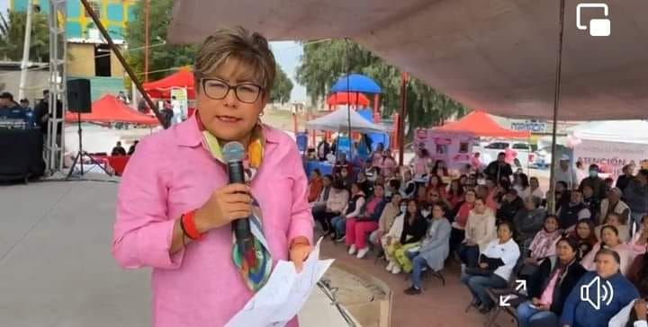 La Edil de La Paz Cristina González Presidió la Jornada
de Salud en el Día Contra la Lucha del Cáncer de Mama
 