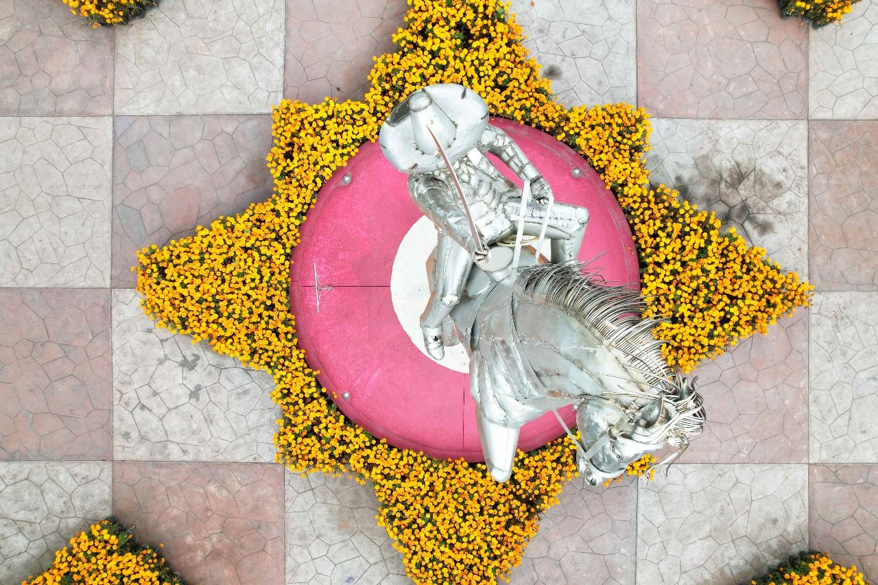 Siete ofrendas monumentales para conmemorar el Día de Muertos en Ecatepec