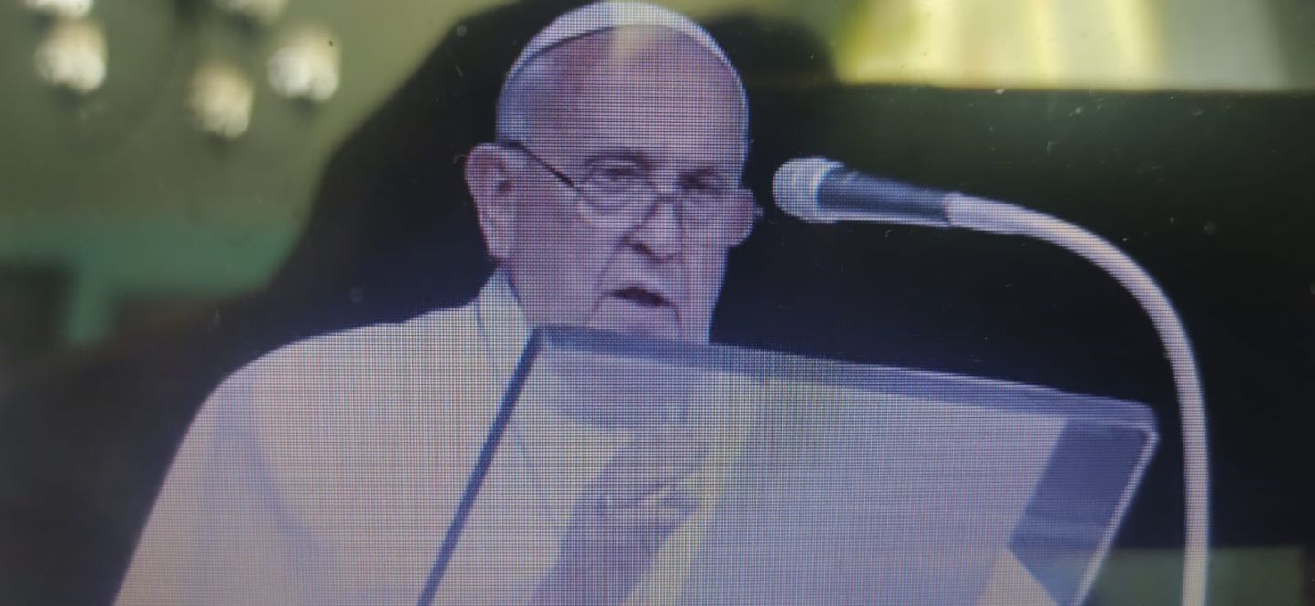 El papa Francisco reza por las víctimas del huracán Otis en Acapulco 