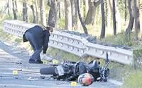 Trágica muerte de un motociclista arroyado y despedazado quedo su cuerpo sobre la carretera Chamapa-Lecheria en Atizapan de Zaragoza