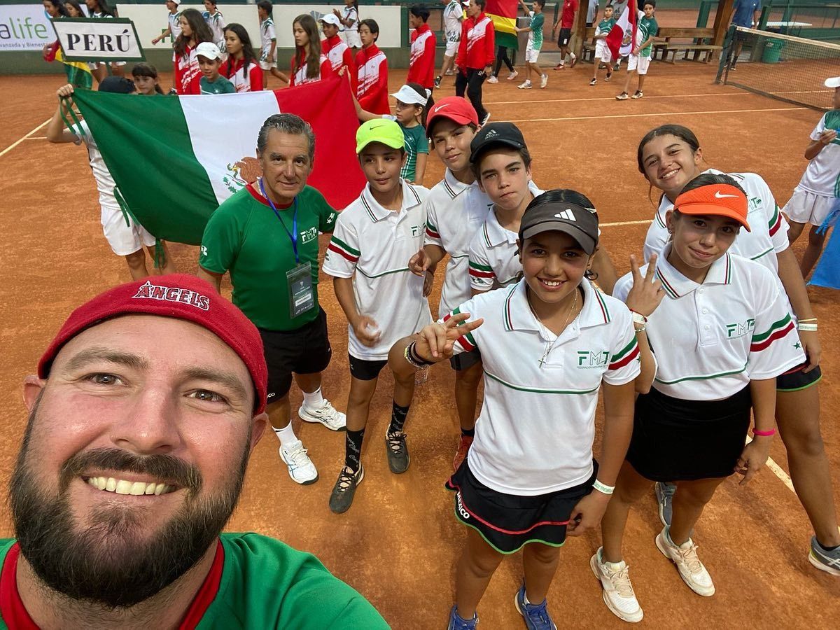 México debuta con la
Copa Cosat de tenis