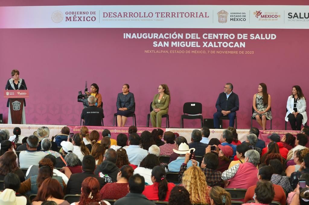 Inaugura gobernadora Delfina Gómez centro de salud en Nextlalpan
